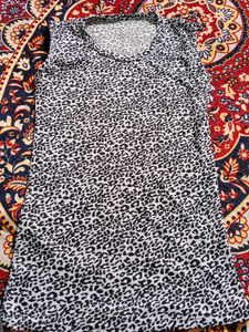 Leopard Print Sleeveless Top