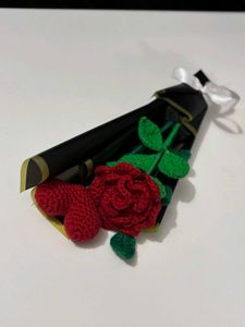 Crocheted Rose &amp; Heart Bouquet