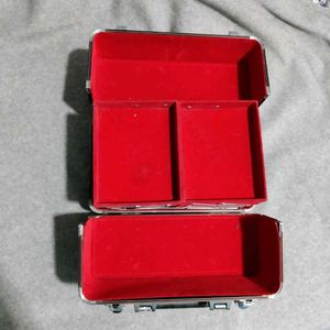 Vintage Style Cosmetic Travel Case