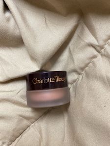 Charlotte Tilbury eyeshadow , eyes to mesmerise