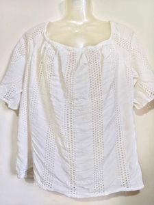 Chic White Eyelet Blouse Large -XL SIZE