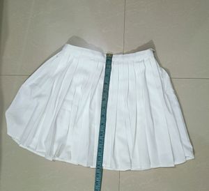 Forever21 White Pleated Mini Skirt