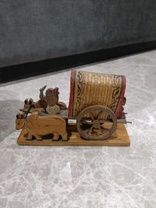 Wooden Show Pieces
