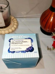 Dot & Key 72 Hr Hydrating Gel Moisturizer