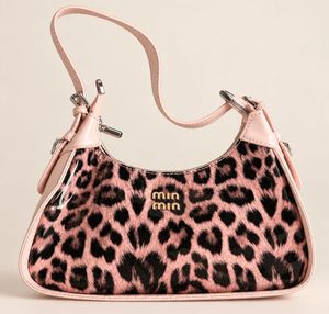 Chic Leopard Print Shoulder Bag