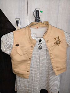 Beautiful koti top with jeans pant