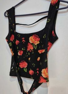 Floral Print Backless Tied Crop Top
