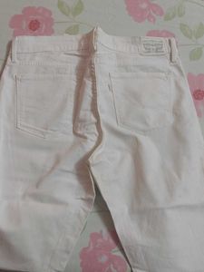 Classic White Skinny Jeans
