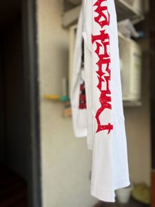 Stylish White Waffle Fabric Tee🧨