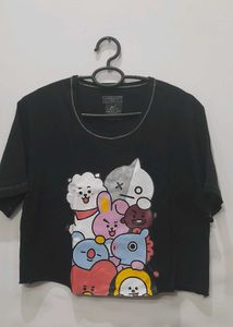BT21 Black Graphic Crop Top – K-Pop Inspired