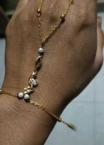 Elegant Gold Hand Chain Bracelet
