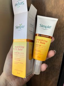 Simple Mattifying UV Fluid SPF 50