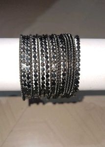 Silver Tone Bangles Set
