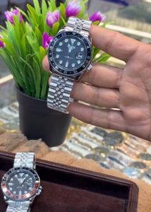 Stylish Men's Stainless Steel Watch