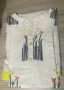 Beautiful Embroidered Kurta With Inner Attached