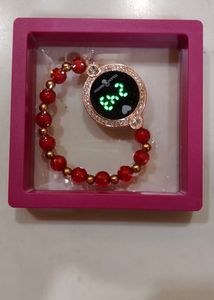 Beautiful Watches New With Tag😍❤️