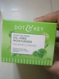 Dot & Key Cica Calming Oil-Free Moisturizer