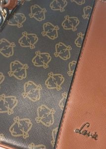Lavie Brown Monogram Crossbody bag👜