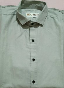 Men's Casual Button-Up Shirt