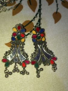 Elegant Gold Jhumka Earrings with Pearls