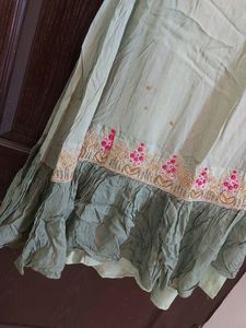 Green Crop Top And Skirt With Designer Sleeves