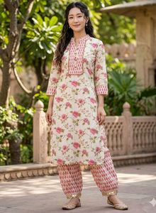 Floral Print Kurta and Pant Set