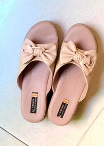 Nude Dr. Soft Cushion Sandals