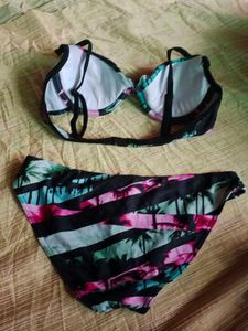 Import Tropical Print Bikini Set