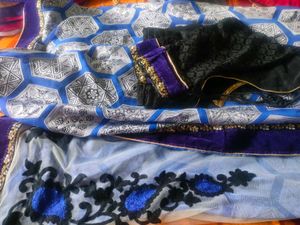 Blue & White Geometrical Print Saree with Blouse
