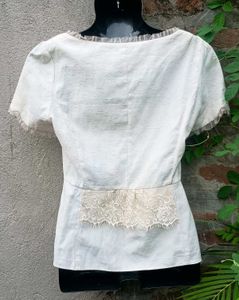 Chic White Lace Trim Short Sleeve Top