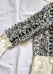 Elegant Indo-western Shrug✨️