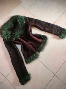 Y2K fur knit top 🧋🌱🍂🐵🦜🦢