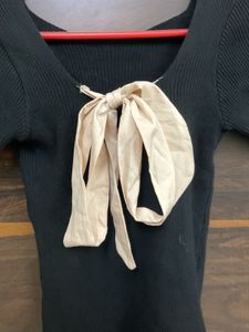 Chic Black Knit Top