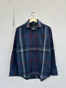 Men's Classic Plaid Button-Down Shirt