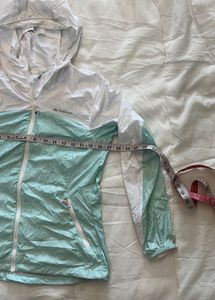 Lightweight Hooded zipper