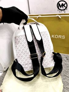 MK* *SIGNATURE LOGO-PRINT RHEA BACKPACK*