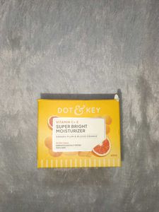 Dot & Key Super Bright Moisturizer