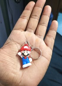 Super Mario Keychain