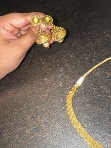 Elegant Gold Necklace &amp; Earrings Set