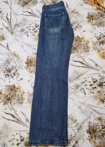 Trendy Ripped Blue Jeans