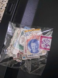100 MIX FOREIGN Stamps