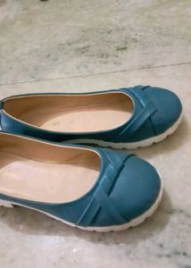 Stylish Blue Ballerina Flats