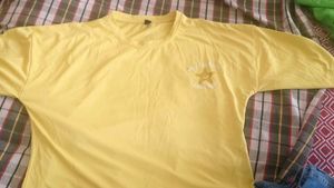 Yellow Starfish Graphic T-Shirt