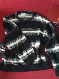Vintage Striped Knit Sweater📔