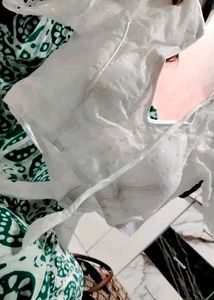 Chic White Cotton Broderie Anglaise Blouse✨🤍