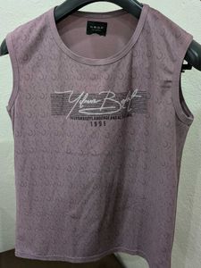Sleeveless Graphic Print T-Shirt