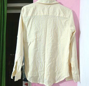 Yellow Striped Button-Up Shirt🌞💛🔥