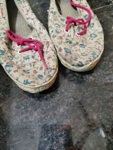 Floral Canvas Casual Shoes Bata