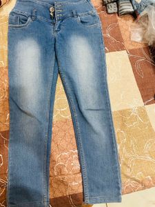 Women Ankle Length Blue Jeans