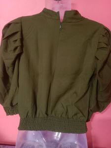 Crop Top With Puff Sleeves